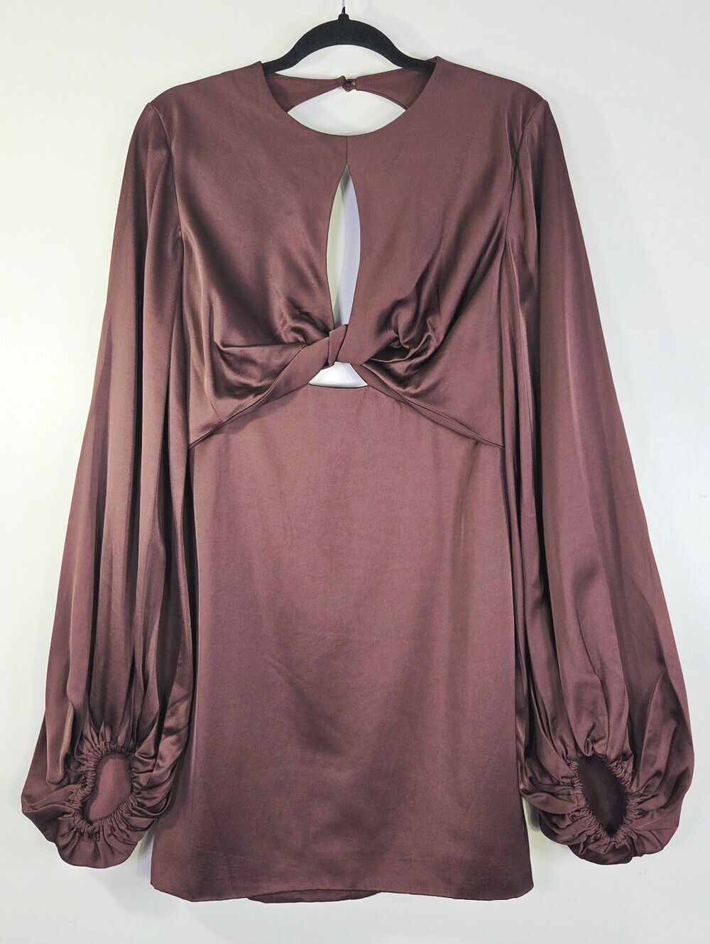 NWT SIGNIFICANT OTHER HOLLY LONG SLEEVE OPEN BACK MINI DRESS.
